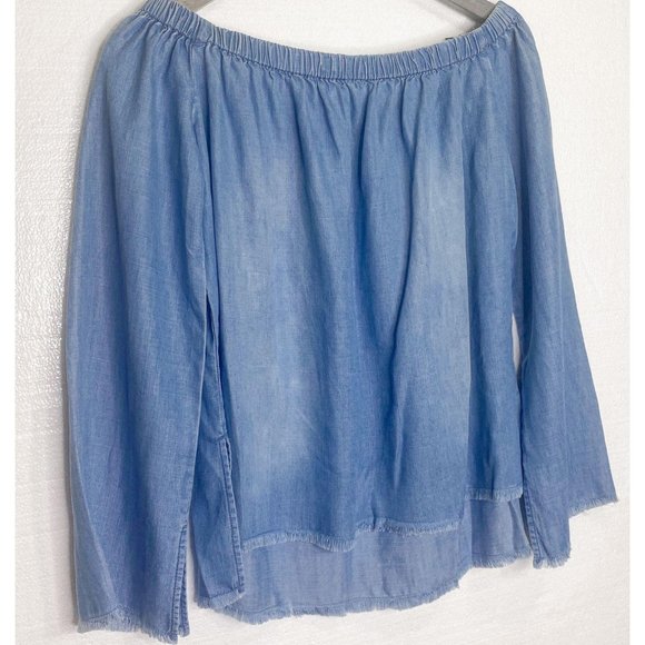 NWOT Cloth &  Stone Chambray Top Off the Should - Picture 9 of 10